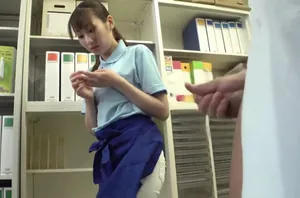 9 điểm cô gái đeo kính trong sáng và gợi cảm, cặp đôi trẻ quan hệ tại nhà, nắm tóc và đưa miệng vào, 69 tư thế ngậm sâu, mở chân và quan hệ, thật tuyệt vời khiến tôi phải thở hổn hển